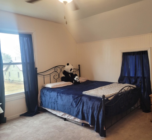 406 Garfield, LEAF RIVER, Illinois 61047, 3 Bedrooms Bedrooms, ,1 BathroomBathrooms,House,For Sale,Garfield,202601373