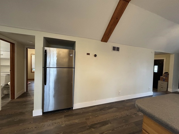 209 8th, MENDOTA, Illinois 61342, 4 Bedrooms Bedrooms, ,2 BathroomsBathrooms,House,For Sale,8th,202601374