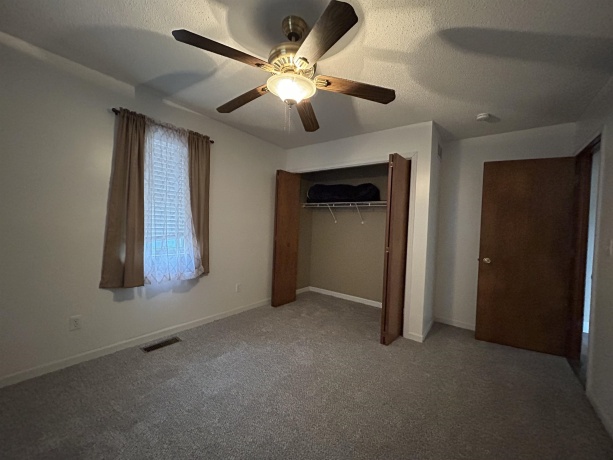 209 8th, MENDOTA, Illinois 61342, 4 Bedrooms Bedrooms, ,2 BathroomsBathrooms,House,For Sale,8th,202601374