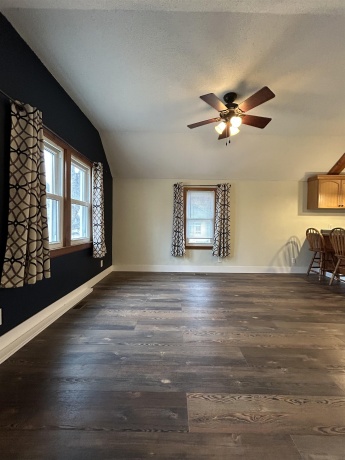 209 8th, MENDOTA, Illinois 61342, 4 Bedrooms Bedrooms, ,2 BathroomsBathrooms,House,For Sale,8th,202601374