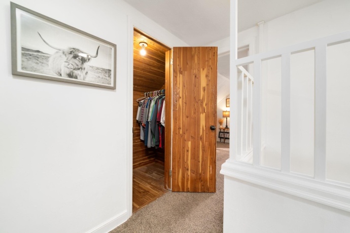 320 Vale, ROCKFORD, Illinois 61107, 4 Bedrooms Bedrooms, ,2 BathroomsBathrooms,House,For Sale,Vale,202601380