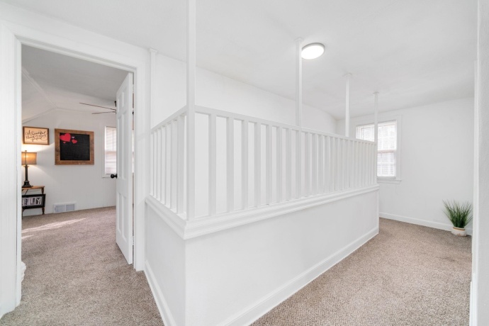 320 Vale, ROCKFORD, Illinois 61107, 4 Bedrooms Bedrooms, ,2 BathroomsBathrooms,House,For Sale,Vale,202601380