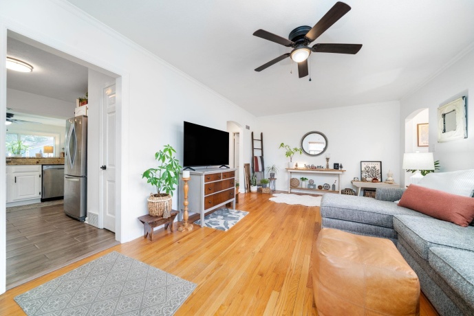 320 Vale, ROCKFORD, Illinois 61107, 4 Bedrooms Bedrooms, ,2 BathroomsBathrooms,House,For Sale,Vale,202601380