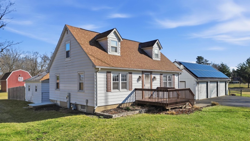 4126 IL RT 64, MOUNT MORRIS, Illinois 61054, 3 Bedrooms Bedrooms, ,1 BathroomBathrooms,House,For Sale,IL RT 64,202601381