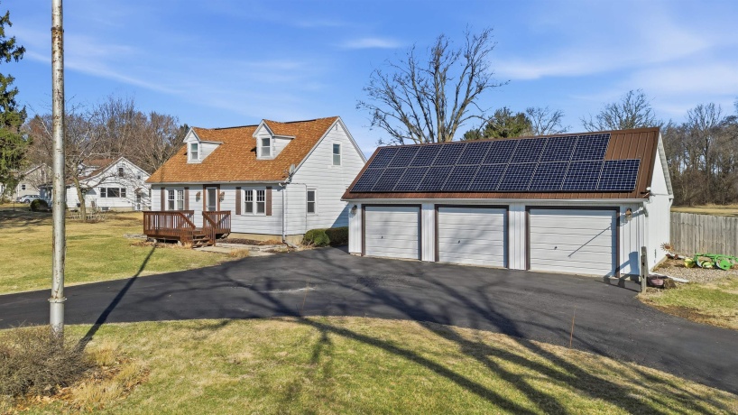 4126 IL RT 64, MOUNT MORRIS, Illinois 61054, 3 Bedrooms Bedrooms, ,1 BathroomBathrooms,House,For Sale,IL RT 64,202601381