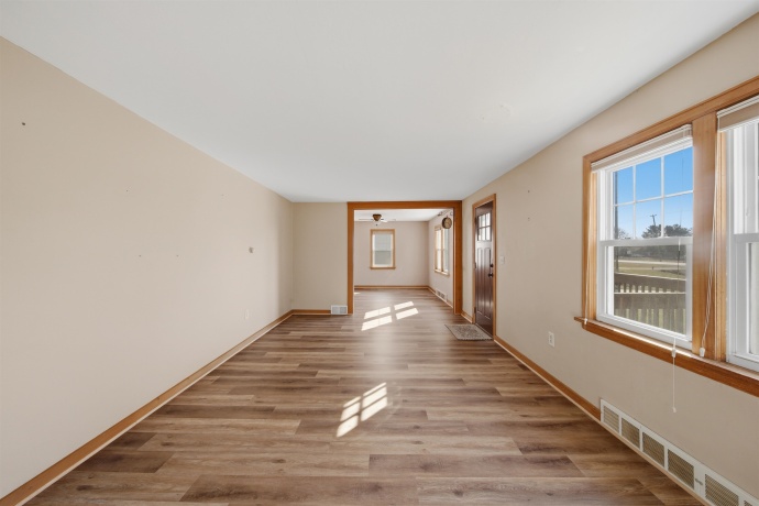 4126 IL RT 64, MOUNT MORRIS, Illinois 61054, 3 Bedrooms Bedrooms, ,1 BathroomBathrooms,House,For Sale,IL RT 64,202601381