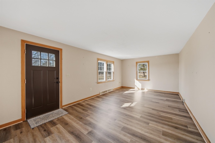 4126 IL RT 64, MOUNT MORRIS, Illinois 61054, 3 Bedrooms Bedrooms, ,1 BathroomBathrooms,House,For Sale,IL RT 64,202601381