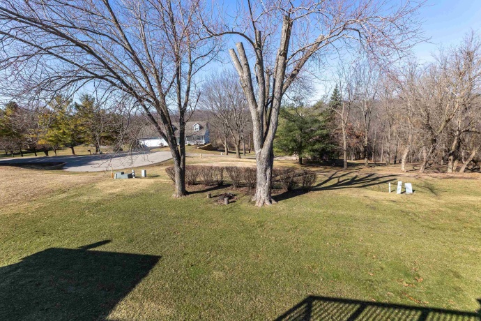 322 Apache, GALENA, Illinois 61036, 3 Bedrooms Bedrooms, ,2 BathroomsBathrooms,House,For Sale,Apache,202601385