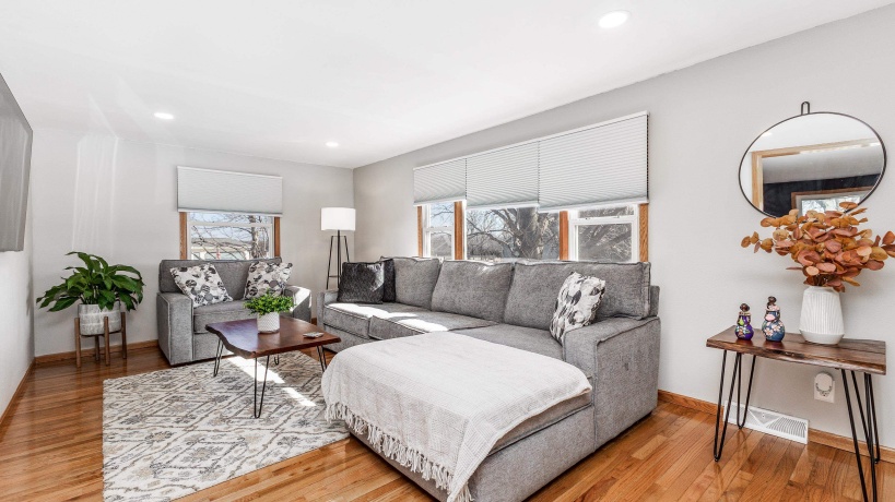 322 Apache, GALENA, Illinois 61036, 3 Bedrooms Bedrooms, ,2 BathroomsBathrooms,House,For Sale,Apache,202601385