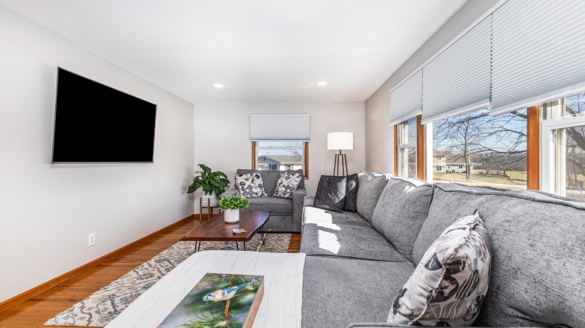 322 Apache, GALENA, Illinois 61036, 3 Bedrooms Bedrooms, ,2 BathroomsBathrooms,House,For Sale,Apache,202601385