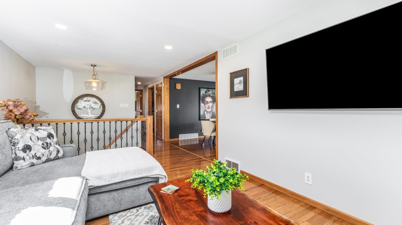 322 Apache, GALENA, Illinois 61036, 3 Bedrooms Bedrooms, ,2 BathroomsBathrooms,House,For Sale,Apache,202601385