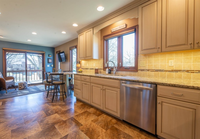 2917 Brookview, FREEPORT, Illinois 61032, 3 Bedrooms Bedrooms, ,2 BathroomsBathrooms,Condominium,For Sale,Brookview,202601390