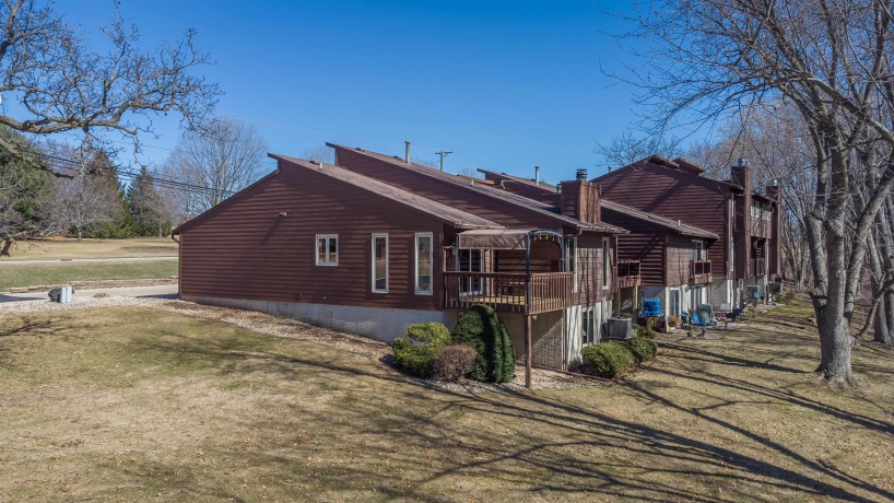 2917 Brookview, FREEPORT, Illinois 61032, 3 Bedrooms Bedrooms, ,2 BathroomsBathrooms,Condominium,For Sale,Brookview,202601390