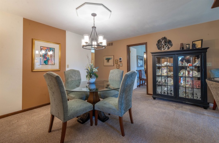 2917 Brookview, FREEPORT, Illinois 61032, 3 Bedrooms Bedrooms, ,2 BathroomsBathrooms,Condominium,For Sale,Brookview,202601390