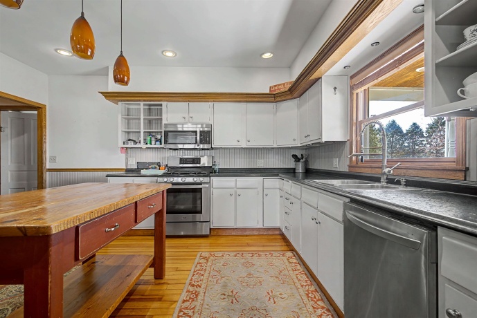 115 Windmill, ELIZABETH, Illinois 61028, 5 Bedrooms Bedrooms, ,3 BathroomsBathrooms,House,For Sale,Windmill,202601388