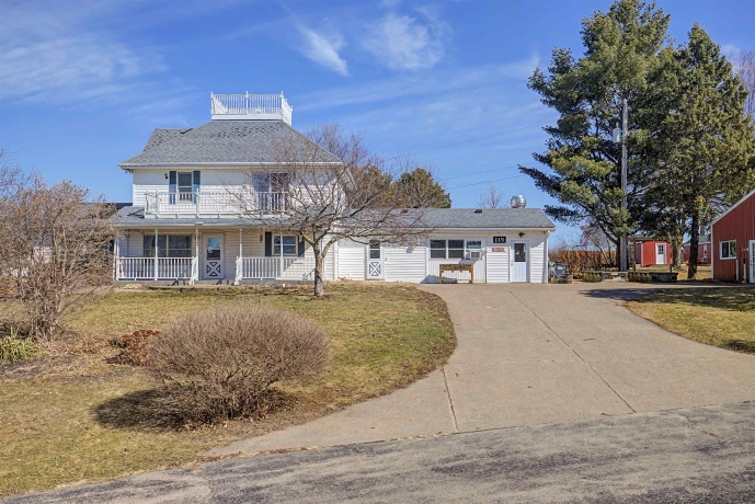 115 Windmill, ELIZABETH, Illinois 61028, 5 Bedrooms Bedrooms, ,3 BathroomsBathrooms,House,For Sale,Windmill,202601388