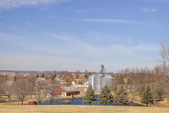 115 Windmill, ELIZABETH, Illinois 61028, 5 Bedrooms Bedrooms, ,3 BathroomsBathrooms,House,For Sale,Windmill,202601388