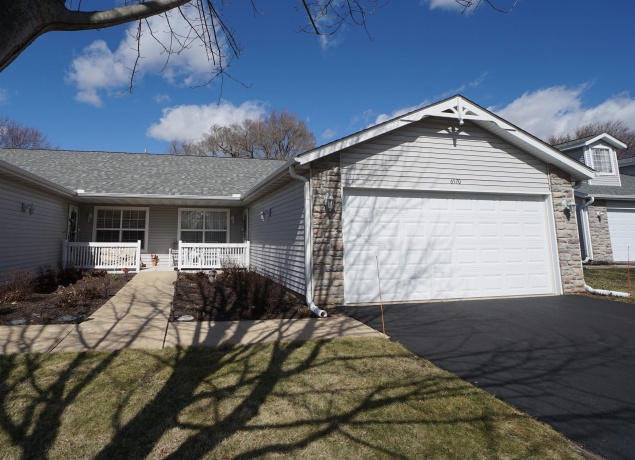 6520 OAK CREST, LOVES PARK, Illinois 61111, 2 Bedrooms Bedrooms, ,2 BathroomsBathrooms,Condominium,For Sale,OAK CREST,202601391