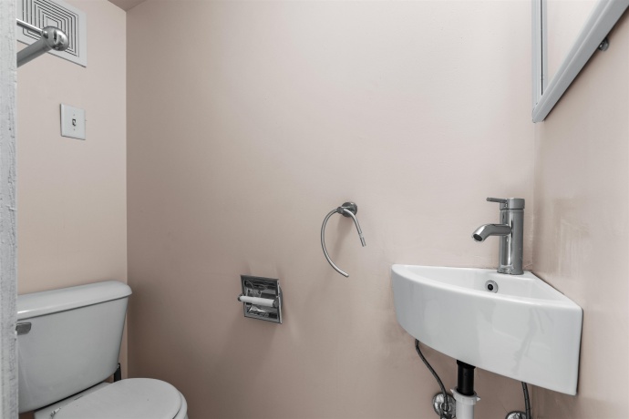 1615 Warren, ROCKFORD, Illinois 61108, 4 Bedrooms Bedrooms, ,1 BathroomBathrooms,House,For Sale,Warren,202601397