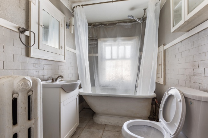 212 Gardiner, ROCKFORD, Illinois 61107, 3 Bedrooms Bedrooms, ,1 BathroomBathrooms,House,For Sale,Gardiner,202601398