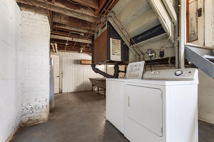 212 Gardiner, ROCKFORD, Illinois 61107, 3 Bedrooms Bedrooms, ,1 BathroomBathrooms,House,For Sale,Gardiner,202601398