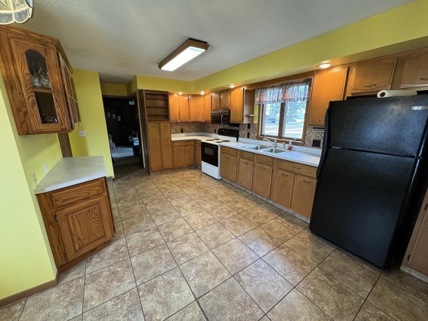 503 Main, Chadwick, Illinois 61014, 3 Bedrooms Bedrooms, ,2 BathroomsBathrooms,House,For Sale,Main,202601216