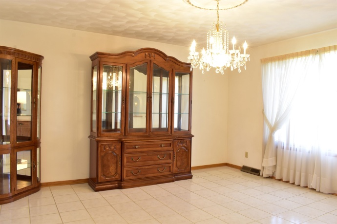 8405 Centaur, MACHESNEY PARK, Illinois 61115, 3 Bedrooms Bedrooms, ,2 BathroomsBathrooms,House,For Sale,Centaur,202601400