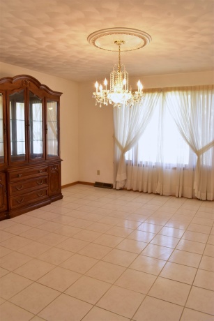 8405 Centaur, MACHESNEY PARK, Illinois 61115, 3 Bedrooms Bedrooms, ,2 BathroomsBathrooms,House,For Sale,Centaur,202601400