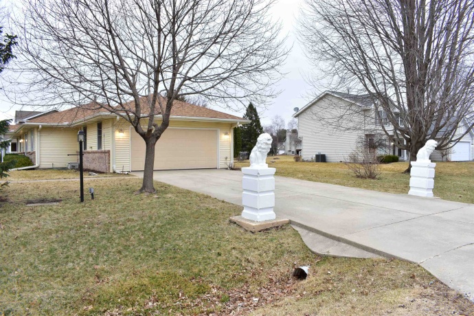 8405 Centaur, MACHESNEY PARK, Illinois 61115, 3 Bedrooms Bedrooms, ,2 BathroomsBathrooms,House,For Sale,Centaur,202601400