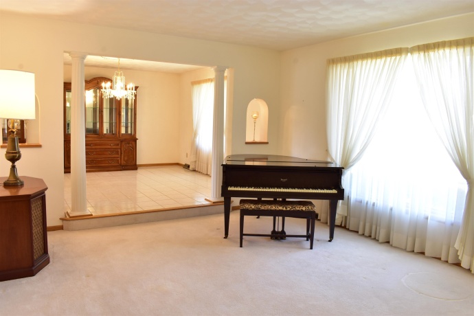 8405 Centaur, MACHESNEY PARK, Illinois 61115, 3 Bedrooms Bedrooms, ,2 BathroomsBathrooms,House,For Sale,Centaur,202601400