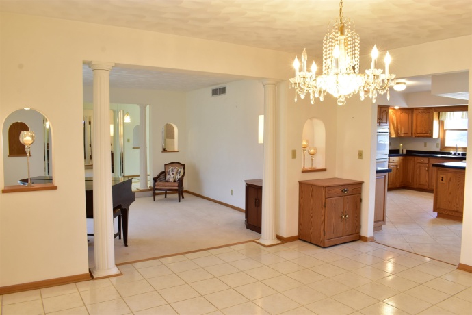 8405 Centaur, MACHESNEY PARK, Illinois 61115, 3 Bedrooms Bedrooms, ,2 BathroomsBathrooms,House,For Sale,Centaur,202601400