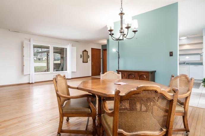 5005 MOHAWK, ROCKFORD, Illinois 61107, 3 Bedrooms Bedrooms, ,2 BathroomsBathrooms,House,For Sale,MOHAWK,202601403