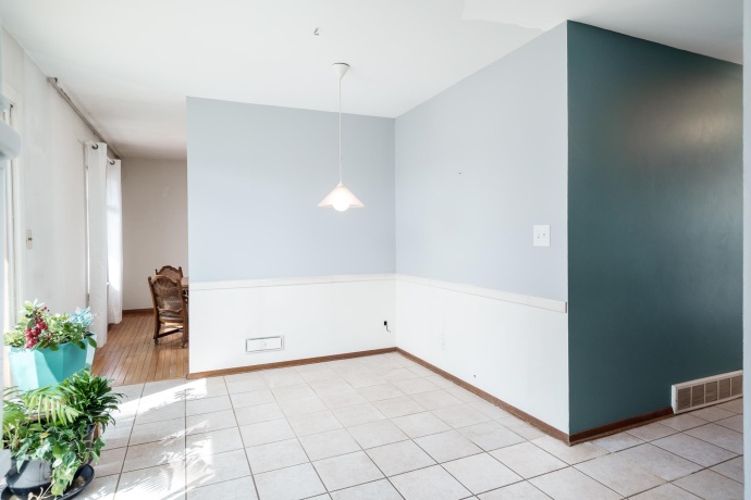 5005 MOHAWK, ROCKFORD, Illinois 61107, 3 Bedrooms Bedrooms, ,2 BathroomsBathrooms,House,For Sale,MOHAWK,202601403