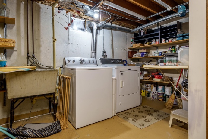 5005 MOHAWK, ROCKFORD, Illinois 61107, 3 Bedrooms Bedrooms, ,2 BathroomsBathrooms,House,For Sale,MOHAWK,202601403