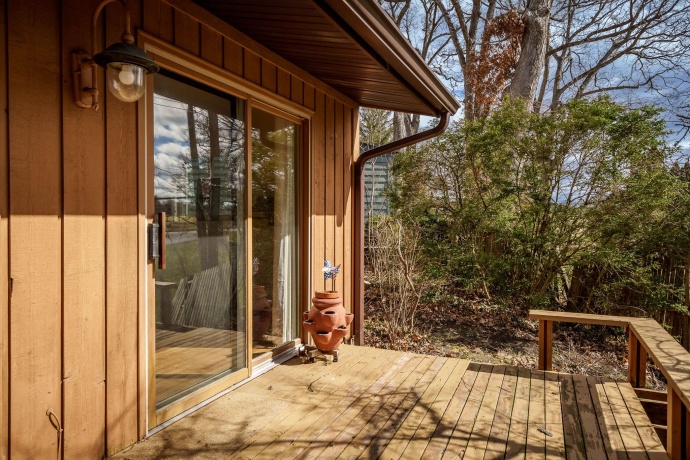 5005 MOHAWK, ROCKFORD, Illinois 61107, 3 Bedrooms Bedrooms, ,2 BathroomsBathrooms,House,For Sale,MOHAWK,202601403