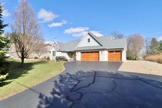 10107 Atwood, ROSCOE, Illinois 61073, 5 Bedrooms Bedrooms, ,3 BathroomsBathrooms,House,For Sale,Atwood,202601409