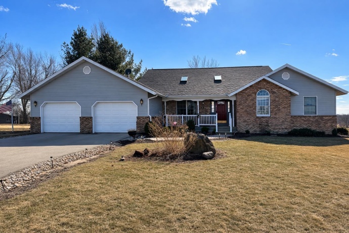 31-5 Medinah, LAKE CARROLL, Illinois 61046, 3 Bedrooms Bedrooms, ,2 BathroomsBathrooms,House,For Sale,Medinah,202601410