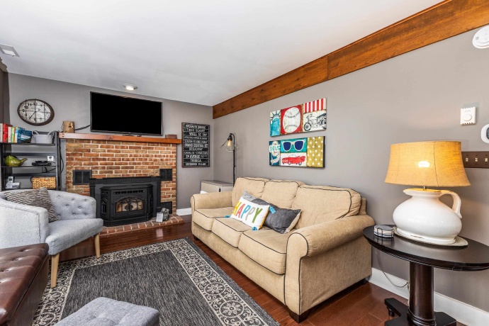 35 Thatcher, GALENA, Illinois 61036, 2 Bedrooms Bedrooms, ,2 BathroomsBathrooms,Condominium,For Sale,Thatcher,202601411