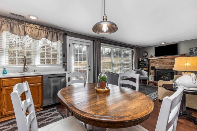 35 Thatcher, GALENA, Illinois 61036, 2 Bedrooms Bedrooms, ,2 BathroomsBathrooms,Condominium,For Sale,Thatcher,202601411