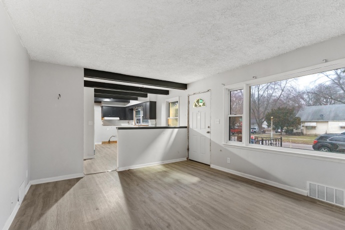 920 Oakley, ROCKFORD, Illinois 61101, 3 Bedrooms Bedrooms, ,2 BathroomsBathrooms,House,For Sale,Oakley,202600203