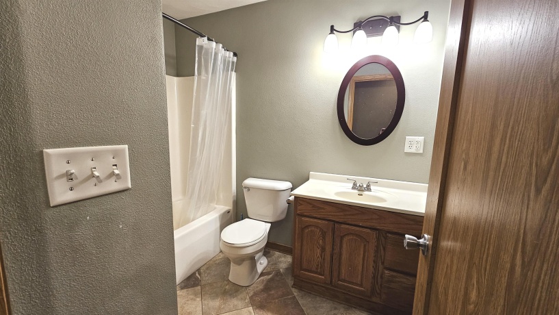 8098 Hartlein, SHIRLAND, Illinois 61079, 3 Bedrooms Bedrooms, ,2 BathroomsBathrooms,House,For Sale,Hartlein,202601004