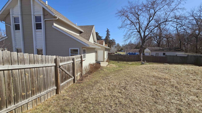 8098 Hartlein, SHIRLAND, Illinois 61079, 3 Bedrooms Bedrooms, ,2 BathroomsBathrooms,House,For Sale,Hartlein,202601004