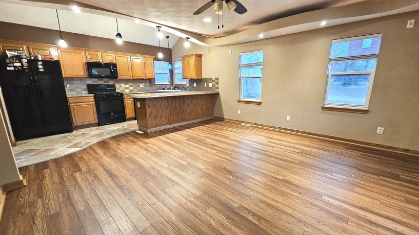 8098 Hartlein, SHIRLAND, Illinois 61079, 3 Bedrooms Bedrooms, ,2 BathroomsBathrooms,House,For Sale,Hartlein,202601004