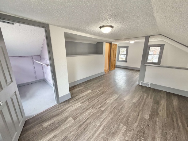 8083 Green, Grand DeTour, Illinois 61021, 3 Bedrooms Bedrooms, ,3 BathroomsBathrooms,House,For Sale,Green,202601415