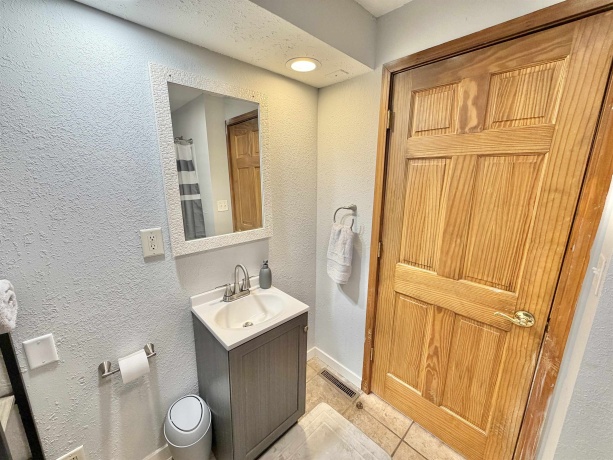 8083 Green, Grand DeTour, Illinois 61021, 3 Bedrooms Bedrooms, ,3 BathroomsBathrooms,House,For Sale,Green,202601415