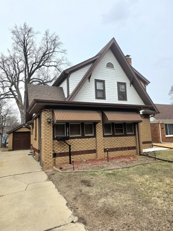 2215 Benderwirt, ROCKFORD, Illinois 61103, 2 Bedrooms Bedrooms, ,1 BathroomBathrooms,House,For Sale,Benderwirt,202601422