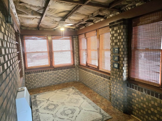 2215 Benderwirt, ROCKFORD, Illinois 61103, 2 Bedrooms Bedrooms, ,1 BathroomBathrooms,House,For Sale,Benderwirt,202601422