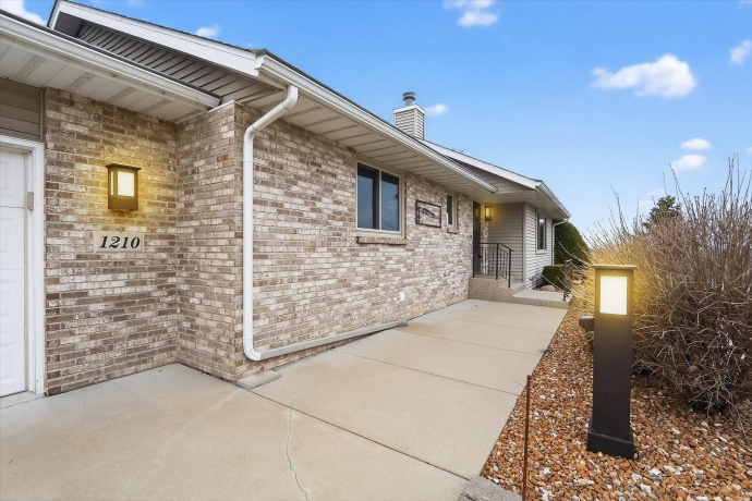 1210 Lake Summerset Rd, DAVIS, Illinois 61019, 3 Bedrooms Bedrooms, ,3 BathroomsBathrooms,House,For Sale,Lake Summerset Rd,202601423