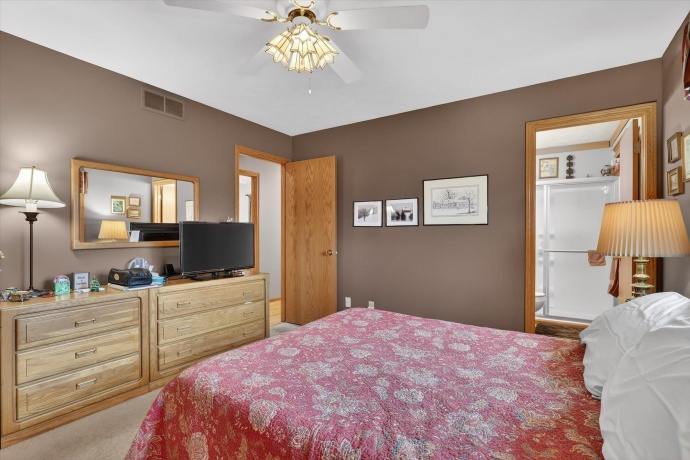 1210 Lake Summerset Rd, DAVIS, Illinois 61019, 3 Bedrooms Bedrooms, ,3 BathroomsBathrooms,House,For Sale,Lake Summerset Rd,202601423