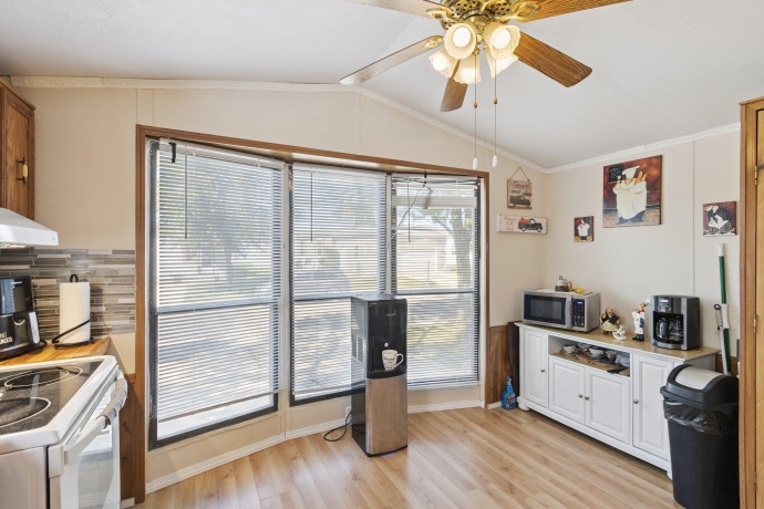 579 Park, BELVIDERE, Illinois 61008, 2 Bedrooms Bedrooms, ,1 BathroomBathrooms,House,For Sale,Park,202506015